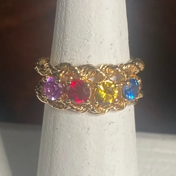 Beautiful 14k multi colored sapphire ring! Size 5 3/4 - Picture 1 of 7
